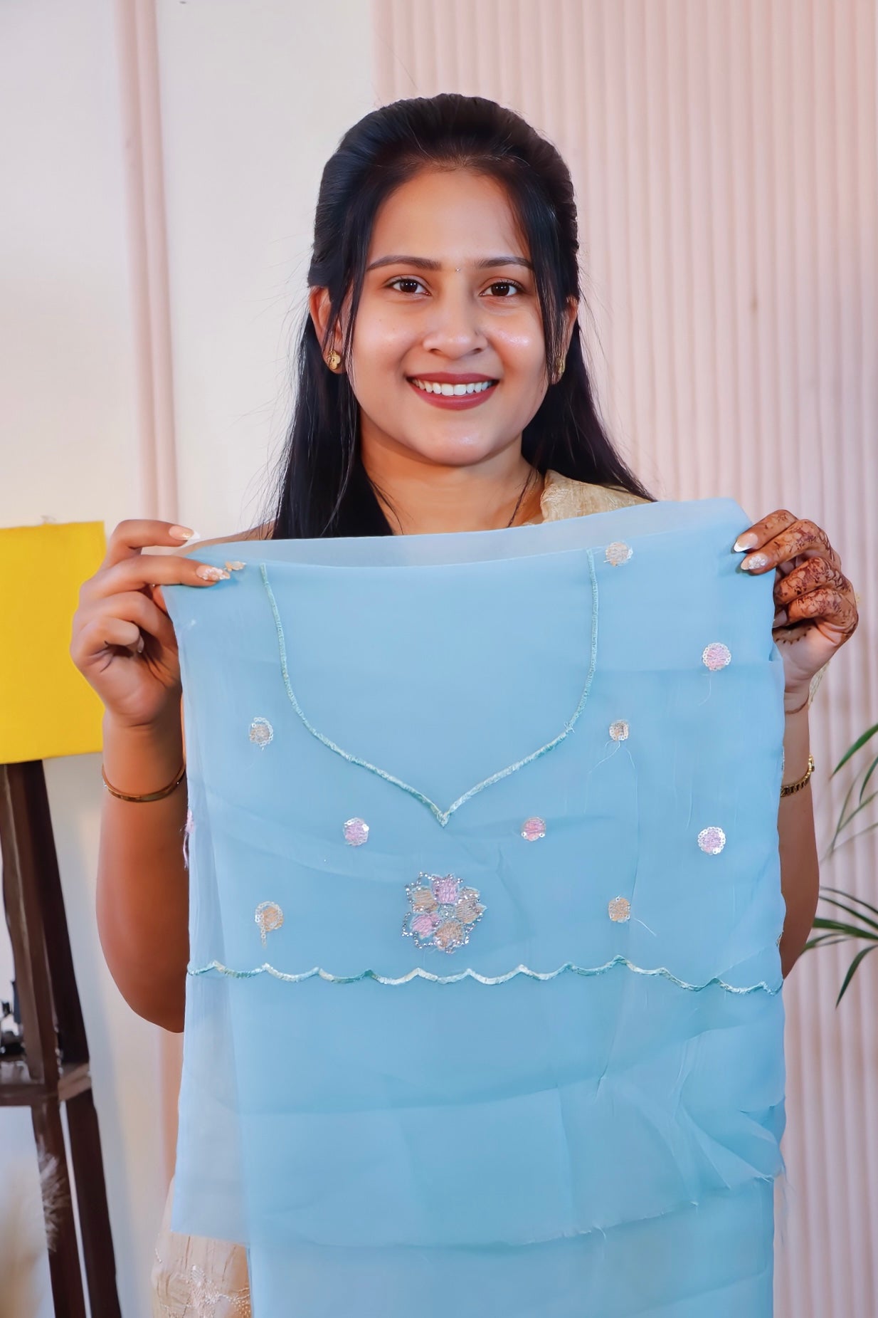 Elegant Firozi Crust Saree