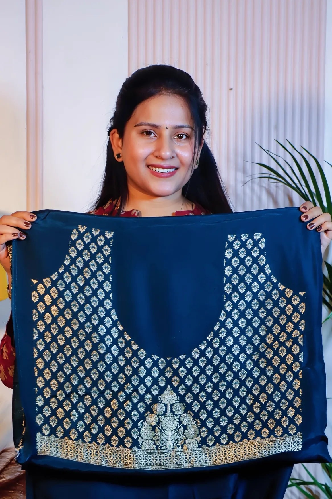 Teal blue silk saree, blouse piece with zari work