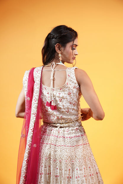 Off White Lehenga with Pink Dupatta