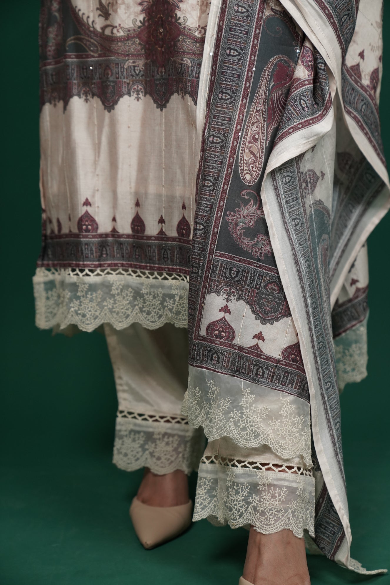 Elegance in Cream – Kurti Set with Pant & Dupatta