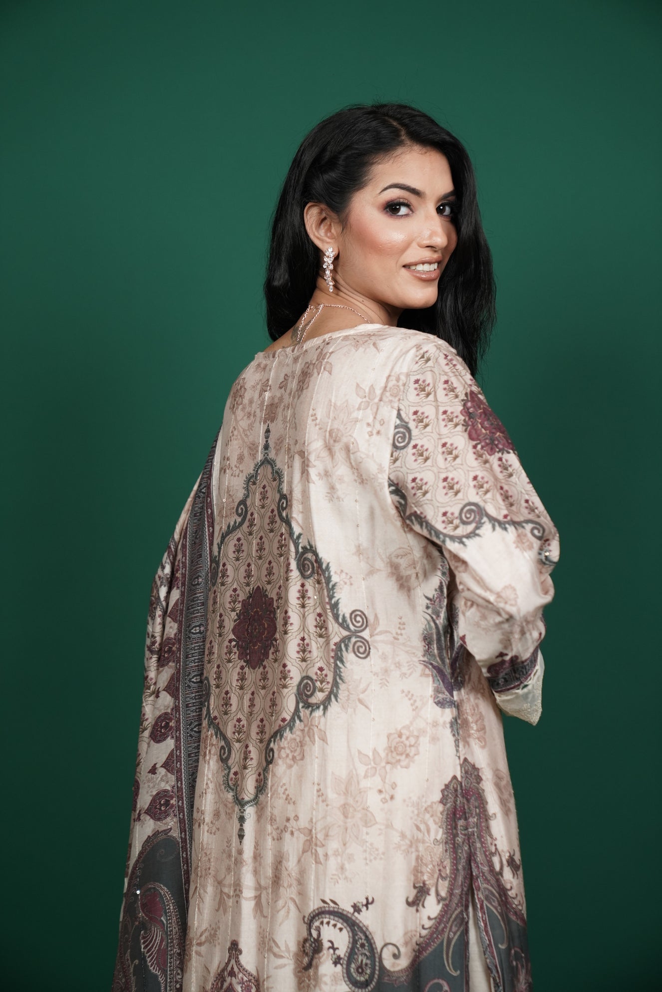Elegance in Cream – Kurti Set with Pant & Dupatta