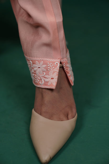 Peach Elegance – Chikankari Embroidered Kurti Set
