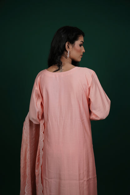 Peach Elegance – Chikankari Embroidered Kurti Set