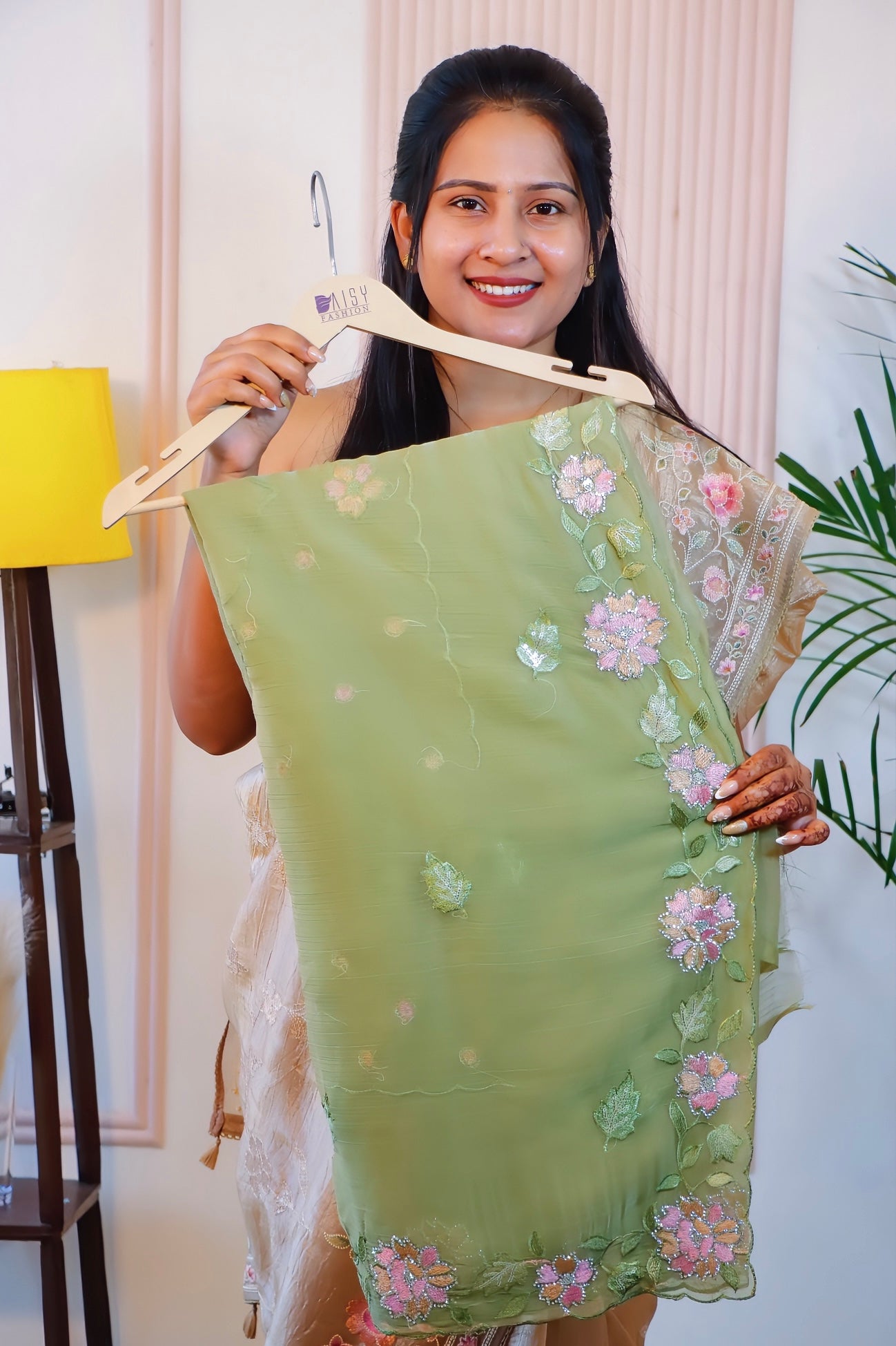 Elegant Pista Green Crust Saree