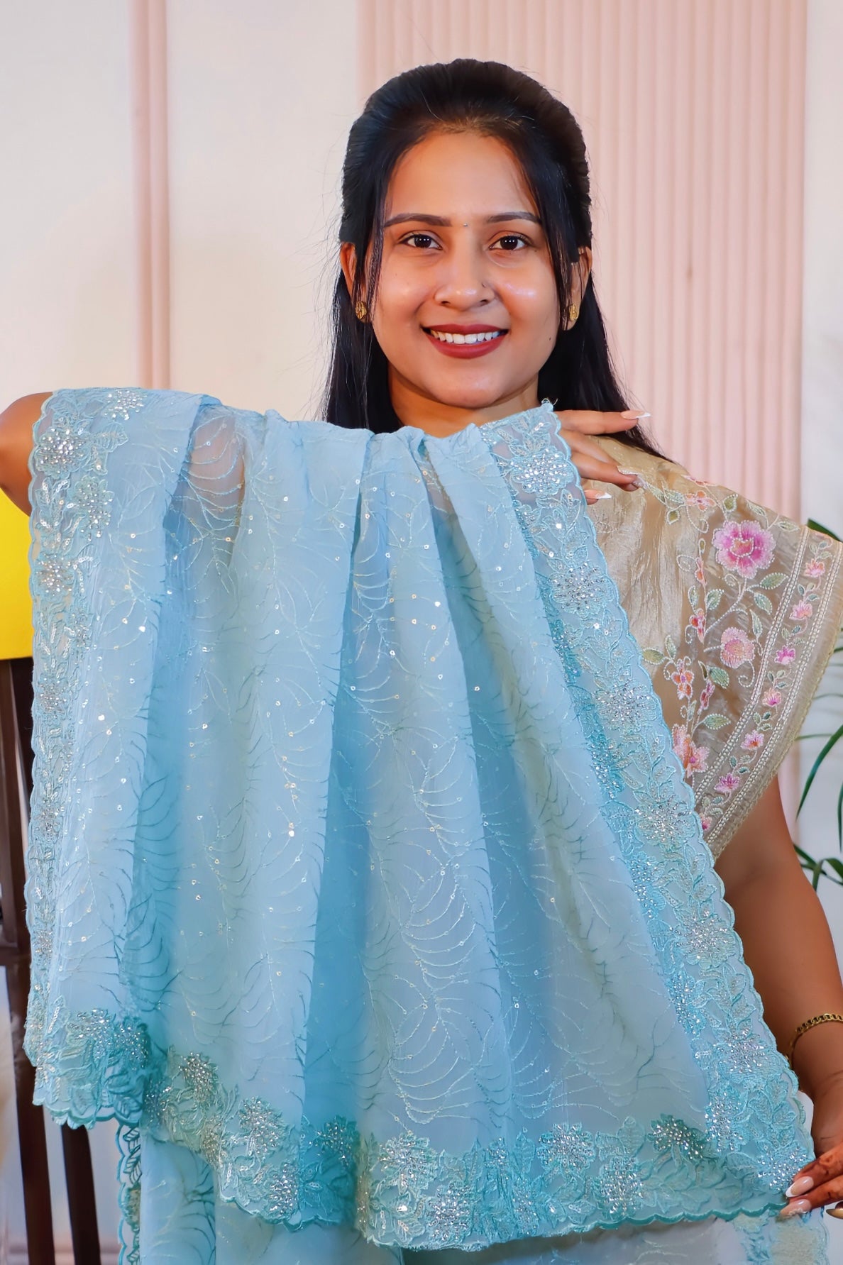 Elegant Crust Silk Saree