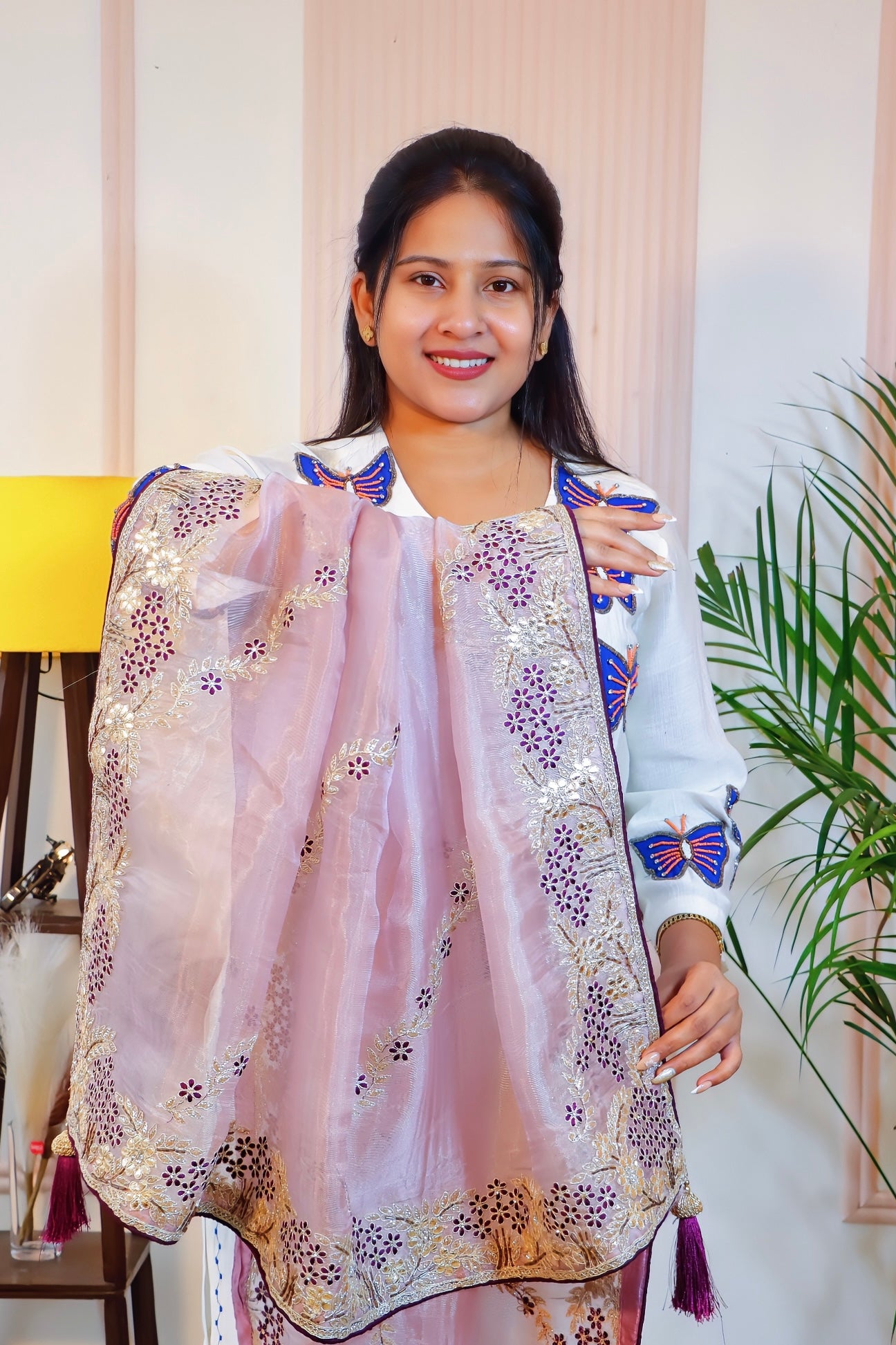 Lavender Elegance Net Shimmer Saree