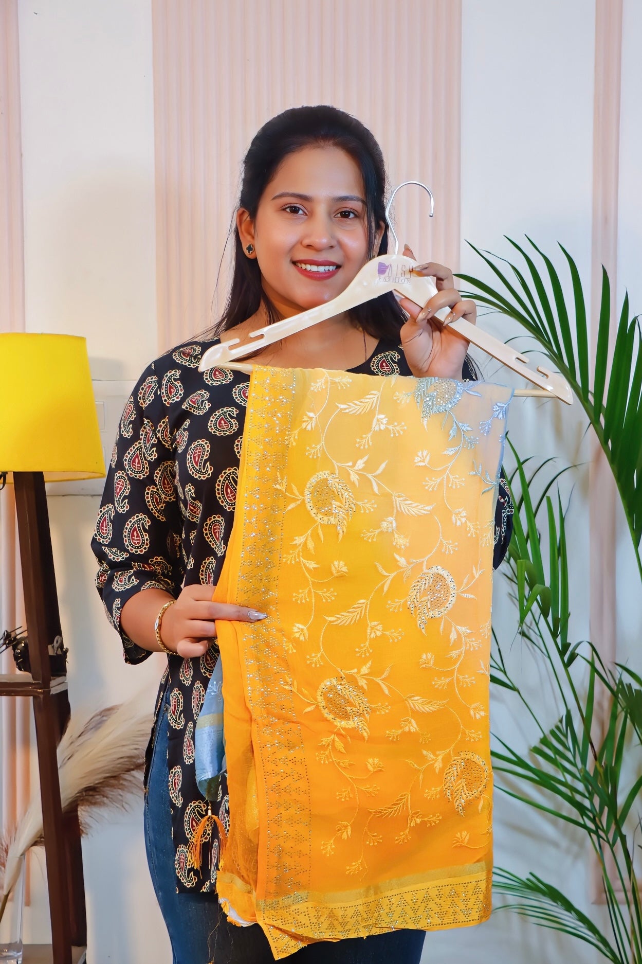 Unstitched Chiffon Saree