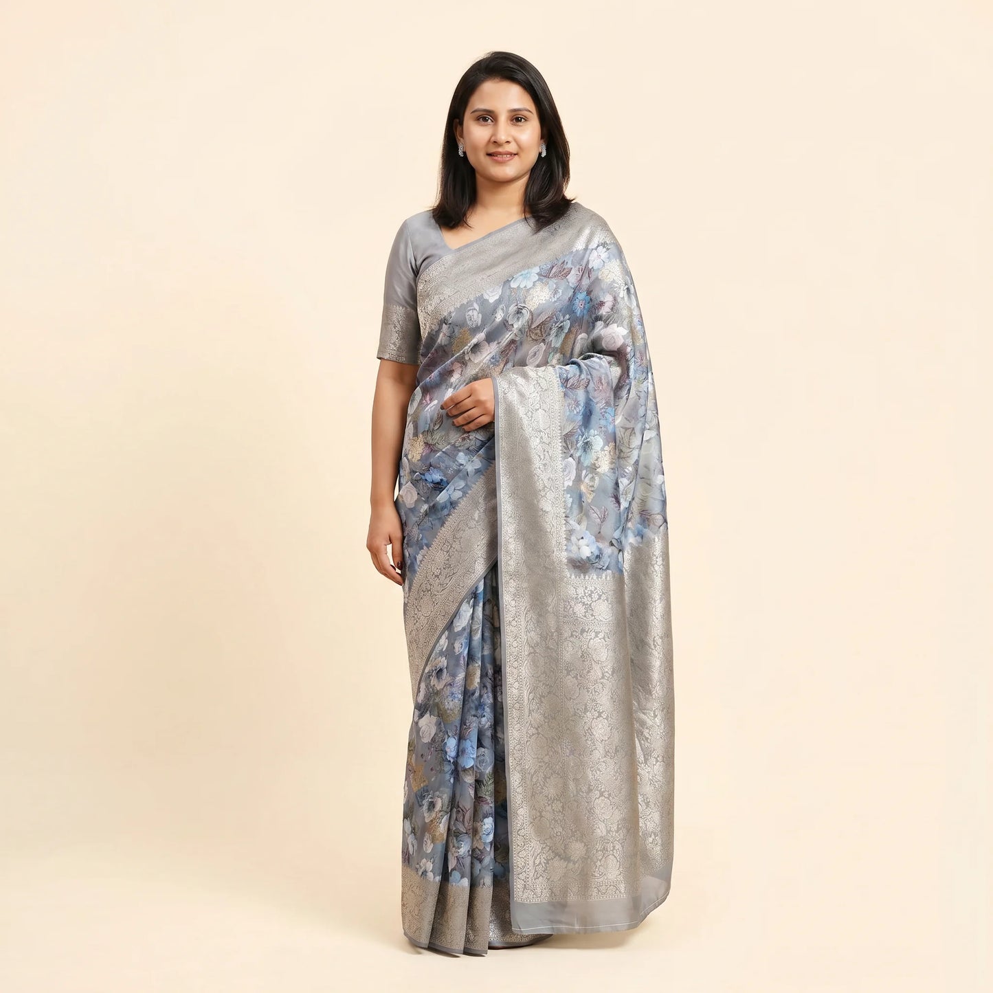 Elegant Grey Silk Saree